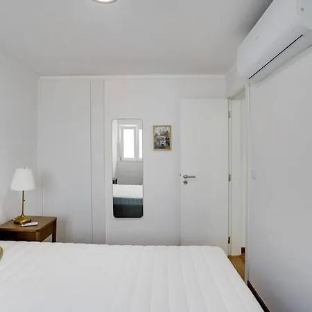 Chiado Charm Retreat Апартаменты Лиссабон